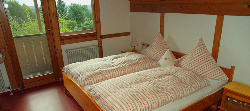 Schlafzimmer, Ferienwohnung West - Landhaus Schwaben Hayingen